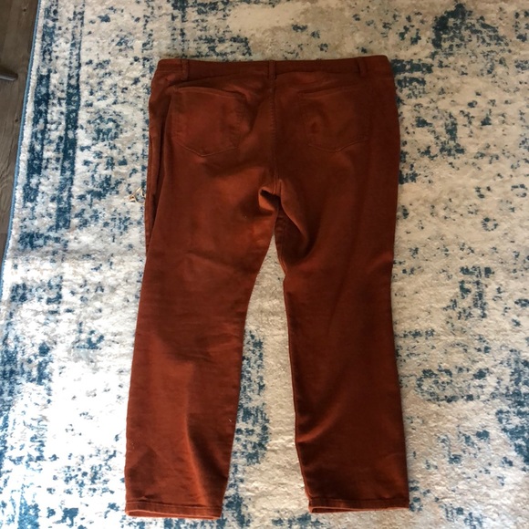 Brown pants - old and have been worn - Picture 4 of 4